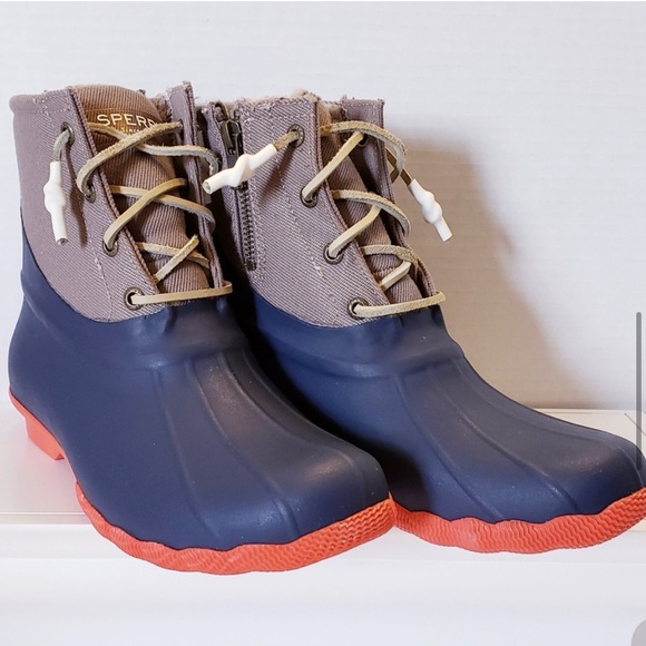 NEW! SPERRY Saltwater rubber rainboot Size 7.5 - Picture 1 of 6